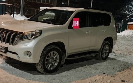 Toyota Land Cruiser Prado 150 рестайлинг 2, 2015 год, 3 700 000 рублей, 6 фотография
