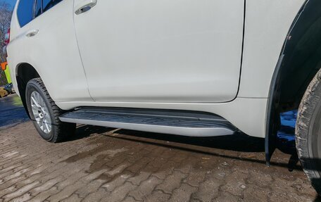 Toyota Land Cruiser Prado 150 рестайлинг 2, 2015 год, 3 700 000 рублей, 22 фотография