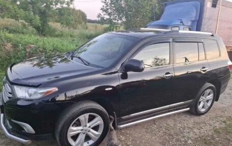 Toyota Highlander III, 2013 год, 2 150 000 рублей, 15 фотография