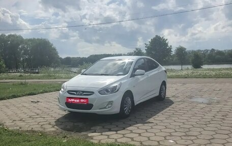 Hyundai Solaris II рестайлинг, 2012 год, 790 000 рублей, 1 фотография