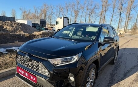 Toyota RAV4, 2022 год, 3 450 000 рублей, 3 фотография