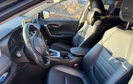 Toyota RAV4, 2022 год, 3 450 000 рублей, 4 фотография