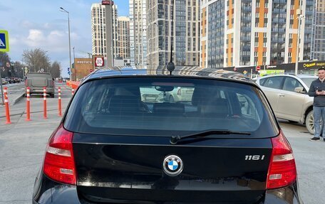 BMW 1 серия, 2009 год, 780 000 рублей, 4 фотография