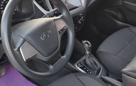 Hyundai Solaris II рестайлинг, 2019 год, 1 290 000 рублей, 9 фотография