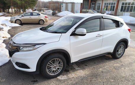 Honda Vezel, 2018 год, 2 040 000 рублей, 2 фотография