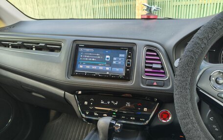 Honda Vezel, 2018 год, 2 040 000 рублей, 16 фотография