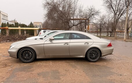 Mercedes-Benz CLS, 2005 год, 1 350 000 рублей, 3 фотография