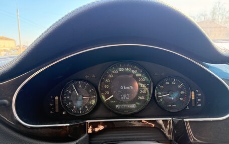 Mercedes-Benz CLS, 2005 год, 1 350 000 рублей, 20 фотография