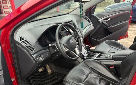 Hyundai i40 I рестайлинг, 2012 год, 1 300 000 рублей, 28 фотография