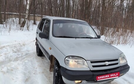 Chevrolet Niva I рестайлинг, 2005 год, 240 000 рублей, 3 фотография