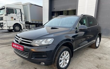 Volkswagen Touareg III, 2013 год, 2 950 000 рублей, 2 фотография