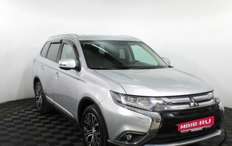 Mitsubishi Outlander III рестайлинг 3, 2017 год, 2 220 000 рублей, 4 фотография