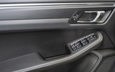 Porsche Macan I рестайлинг, 2016 год, 3 500 000 рублей, 14 фотография