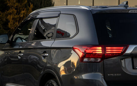 Mitsubishi Outlander III рестайлинг 3, 2018 год, 2 248 000 рублей, 21 фотография