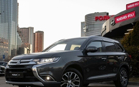 Mitsubishi Outlander III рестайлинг 3, 2018 год, 2 248 000 рублей, 1 фотография