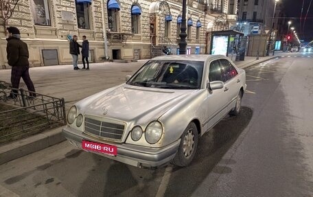 Mercedes-Benz E-Класс, 1998 год, 210 000 рублей, 1 фотография