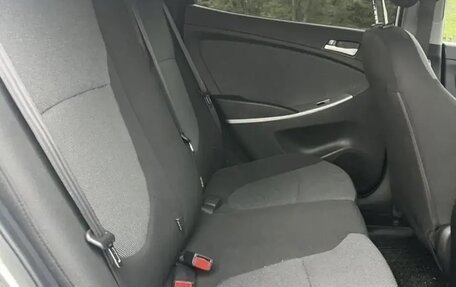 Hyundai Solaris II рестайлинг, 2011 год, 785 000 рублей, 9 фотография