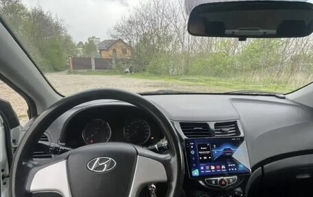 Hyundai Solaris II рестайлинг, 2011 год, 785 000 рублей, 11 фотография