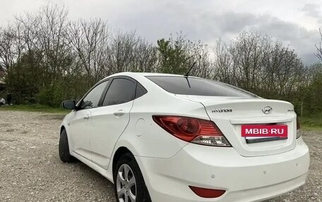 Hyundai Solaris II рестайлинг, 2011 год, 785 000 рублей, 3 фотография