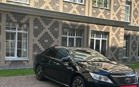 Toyota Camry, 2013 год, 1 737 000 рублей, 2 фотография