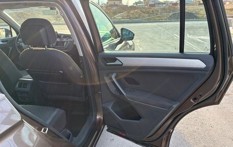 Volkswagen Tiguan II, 2017 год, 1 890 000 рублей, 23 фотография