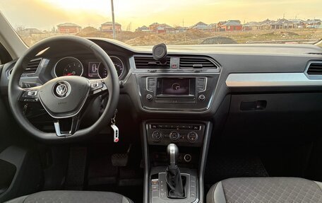 Volkswagen Tiguan II, 2017 год, 1 890 000 рублей, 26 фотография