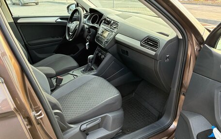 Volkswagen Tiguan II, 2017 год, 1 890 000 рублей, 25 фотография