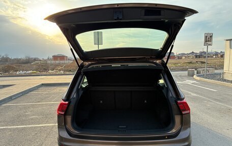 Volkswagen Tiguan II, 2017 год, 1 890 000 рублей, 21 фотография