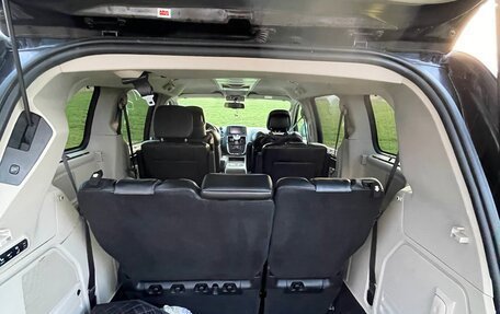 Chrysler Voyager IV, 2014 год, 2 050 000 рублей, 6 фотография