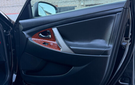 Toyota Camry, 2011 год, 999 000 рублей, 18 фотография