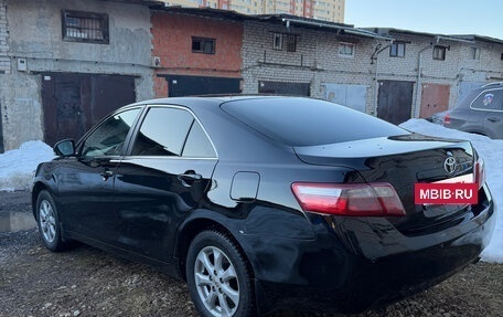 Toyota Camry, 2011 год, 999 000 рублей, 21 фотография