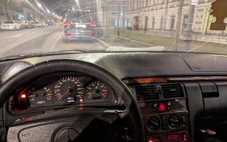 Mercedes-Benz E-Класс, 1998 год, 210 000 рублей, 8 фотография