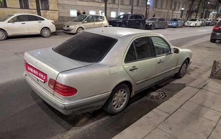 Mercedes-Benz E-Класс, 1998 год, 210 000 рублей, 3 фотография
