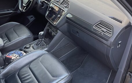 Volkswagen Tiguan II, 2018 год, 2 200 000 рублей, 7 фотография