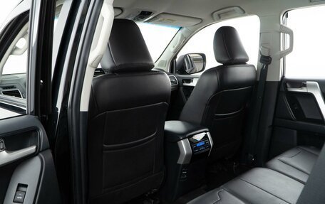 Toyota Land Cruiser Prado 150 рестайлинг 2, 2021 год, 7 595 055 рублей, 12 фотография