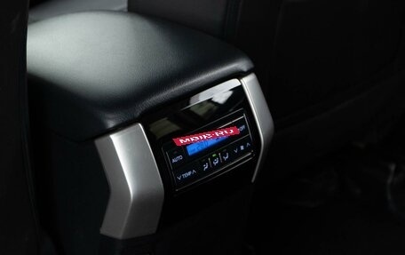 Toyota Land Cruiser Prado 150 рестайлинг 2, 2021 год, 7 595 055 рублей, 13 фотография