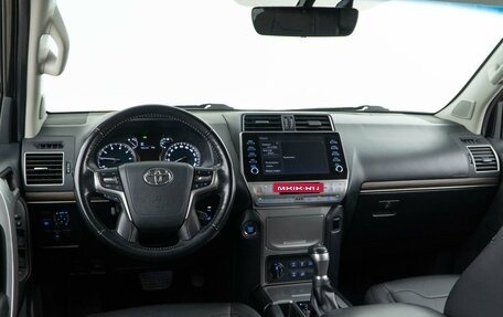 Toyota Land Cruiser Prado 150 рестайлинг 2, 2021 год, 7 595 055 рублей, 7 фотография