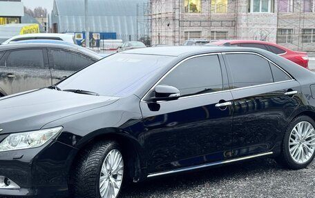 Toyota Camry, 2012 год, 1 580 000 рублей, 2 фотография