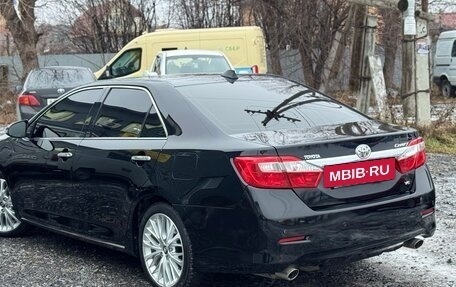 Toyota Camry, 2012 год, 1 580 000 рублей, 4 фотография