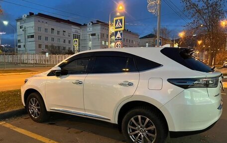 Toyota Harrier, 2017 год, 3 150 000 рублей, 3 фотография