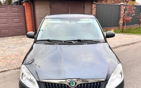 Skoda Fabia II, 2012 год, 550 000 рублей, 1 фотография