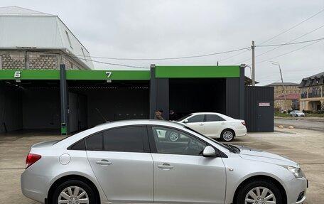 Chevrolet Cruze II, 2011 год, 750 000 рублей, 3 фотография