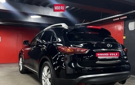 Infiniti QX70, 2015 год, 2 550 000 рублей, 5 фотография