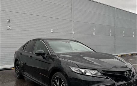 Toyota Camry, 2023 год, 4 400 000 рублей, 2 фотография