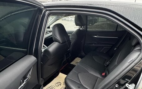 Toyota Camry, 2023 год, 4 400 000 рублей, 10 фотография