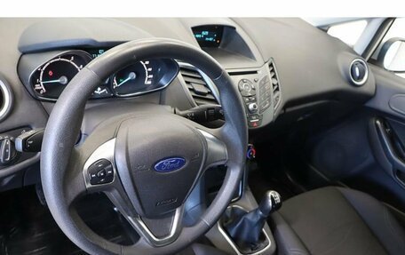 Ford Fiesta, 2016 год, 764 000 рублей, 6 фотография