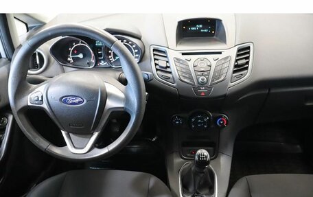 Ford Fiesta, 2016 год, 764 000 рублей, 9 фотография