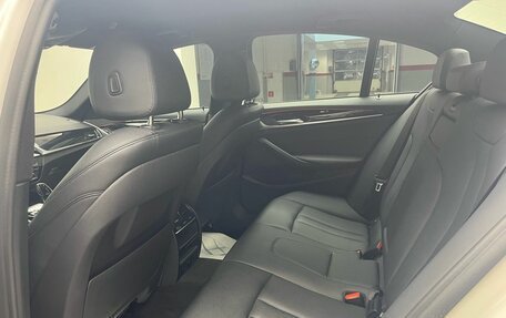 BMW 5 серия, 2018 год, 3 619 000 рублей, 15 фотография