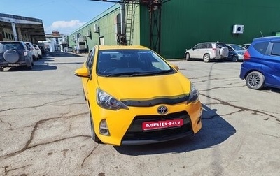 Toyota Aqua I, 2012 год, 700 000 рублей, 1 фотография