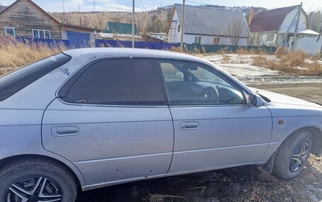 Toyota Vista, 1996 год, 300 000 рублей, 4 фотография